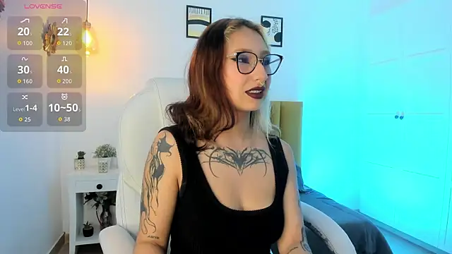 Snapshot of Natasha__monroe chatting on June 13, 2026, 12:47 pm Natasha monroe online show from June 13, 2026, 12:47 pm