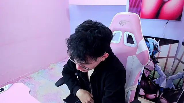 Snapshot of AngeloBocellii chatting on June 24, 2026, 1:32 pm AngeloBocellii online show from June 24, 2026, 1:32 pm