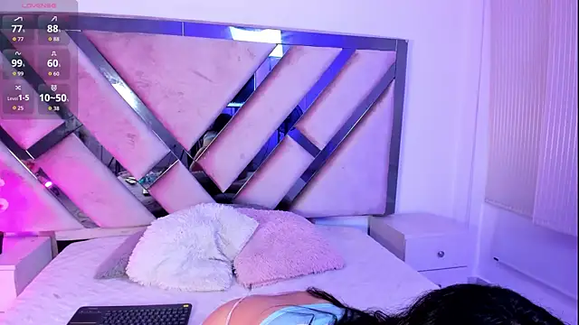 Snapshot of Elena_Tylor chatting on June 23, 2026, 9:13 pm Elena Tylor online show from June 23, 2026, 9:13 pm