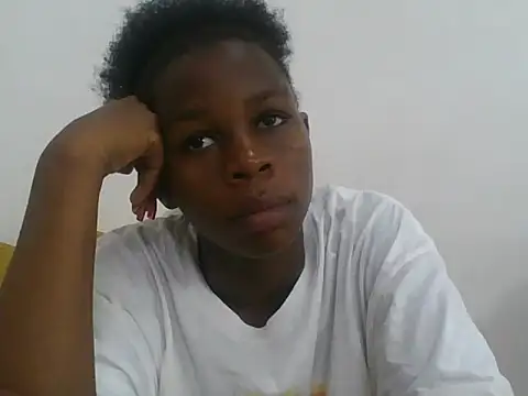 Snapshot of Lill_freakyapple chatting on July 21, 2026, 9:44 am Lill freakyapple online show from July 21, 2026, 9:44 am
