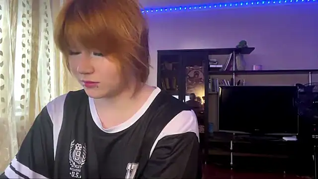 HelloKinki online show from June 8, 2026, 4:51 pm