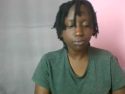 sexxydimples online show from June 12, 2026, 5:39 am