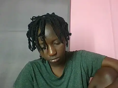 sexxydimples online show from June 14, 2026, 4:47 am