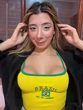Biancabennett26 online show from May 24, 2026, 2:49 am