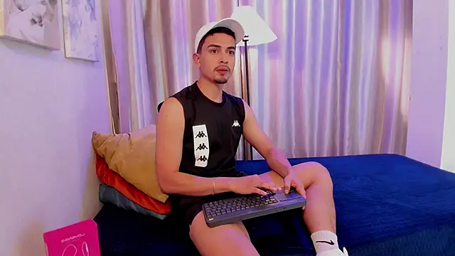 willy diamond online show from June 10, 2026, 7:02 pm