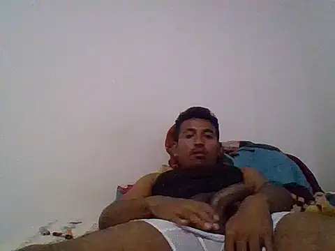 LeonMarcus online show from May 23, 2026, 1:22 am