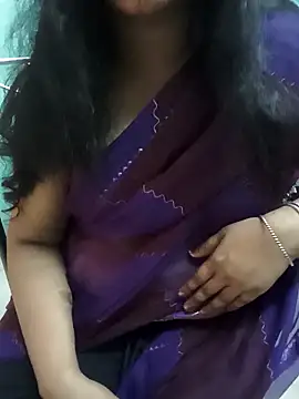 Snapshot of roopa__ chatting on May 30, 2026, 8:55 am roopa online show from May 30, 2026, 8:55 am