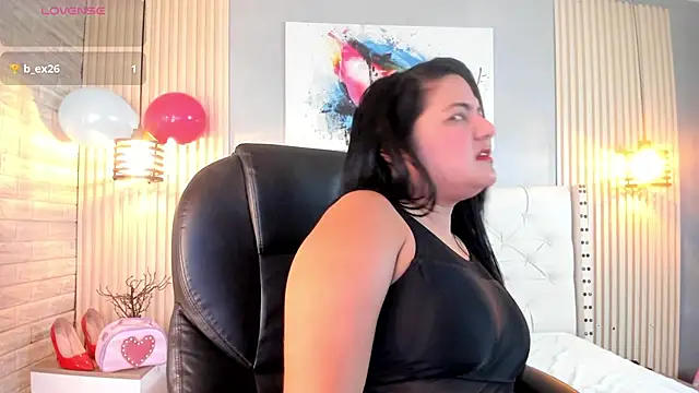 Snapshot of khloe_smith07 chatting on May 25, 2026, 3:45 am khloe smith07 online show from May 25, 2026, 3:45 am