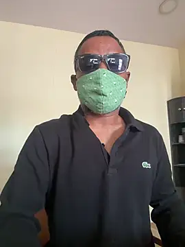 syntaxbear online show from June 27, 2026, 7:35 am