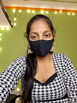 Snapshot of Miss_Aaisha chatting on June 18, 2026, 8:36 am Miss Aaisha online show from June 18, 2026, 8:36 am
