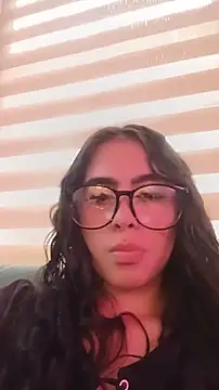 Kimdyy  online show from July 3, 2026, 7:42 pm