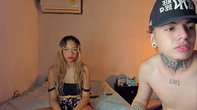 ToxicLoversX online show from May 25, 2026, 5:57 am