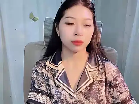 -Naomii  online show from June 23, 2026, 12:41 am