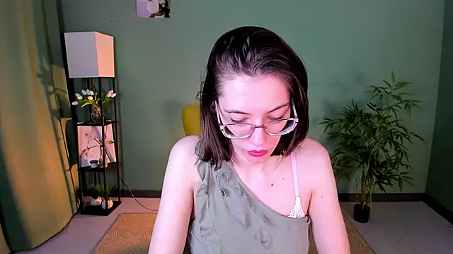 eva sicret online show from June 11, 2026, 12:25 pm