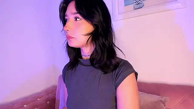 SophieMoneet online show from July 10, 2026, 12:41 pm