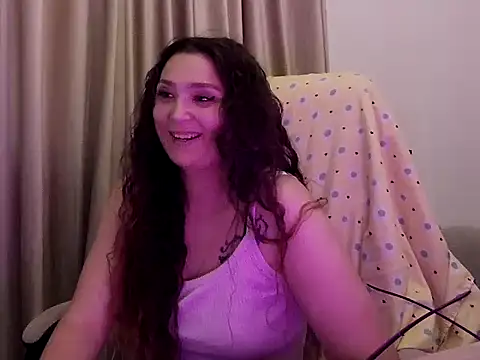 Snapshot of Lola_Creolla chatting on May 26, 2026, 2:57 pm Lola Creolla online show from May 26, 2026, 2:57 pm