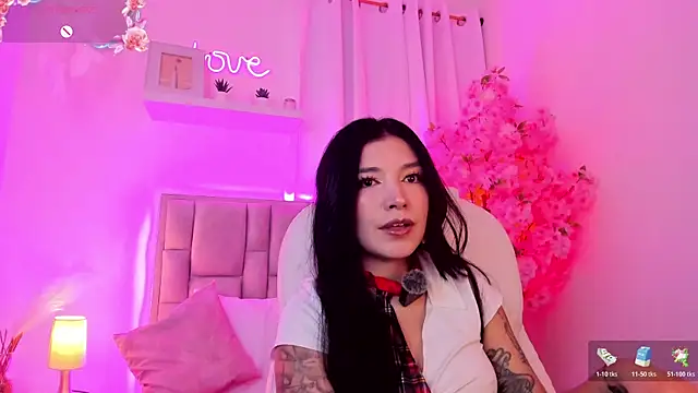 Isis waifu  online show from May 27, 2026, 3:47 am