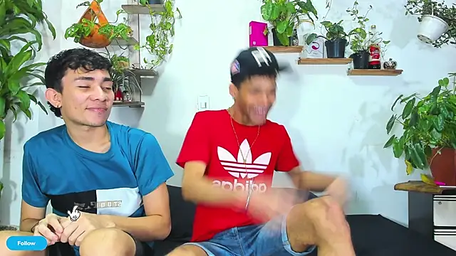 STRANGER BOYS online show from May 25, 2026, 10:27 pm