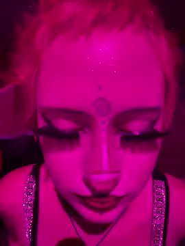 whimsicallylusty online show from June 2, 2026, 4:53 pm