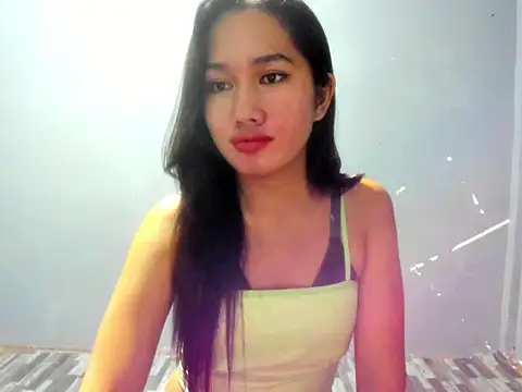 NikitaLuxe online show from May 27, 2026, 12:57 pm
