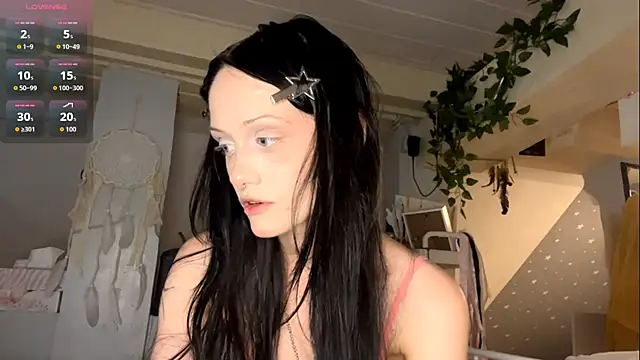 DreamaWeavers online show from July 3, 2026, 4:24 pm