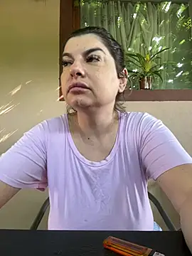 evaxxxcurvyxxx online show from June 26, 2026, 6:18 am