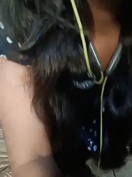 DESI-DOLLL online show from June 15, 2026, 9:11 am
