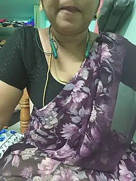 Snapshot of Tamil-kaviya98 chatting on June 25, 2026, 7:57 am Tamil-kaviya98 online show from June 25, 2026, 7:57 am