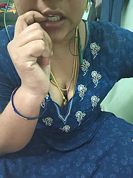 Snapshot of Tamil-kaviya98 chatting on June 30, 2026, 7:42 am Tamil-kaviya98 online show from June 30, 2026, 7:42 am