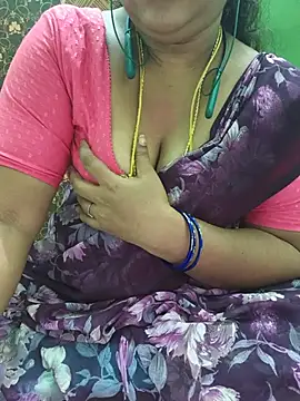 Snapshot of Tamil-kaviya98 chatting on July 31, 2026, 6:35 am Tamil-kaviya98 online show from July 31, 2026, 6:35 am