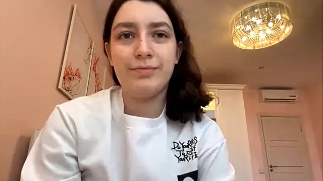 Snapshot of MilkySerenya chatting on May 28, 2026, 11:51 am MilkySerenya online show from May 28, 2026, 11:51 am
