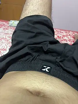 lalliii4 online show from June 11, 2026, 12:14 pm