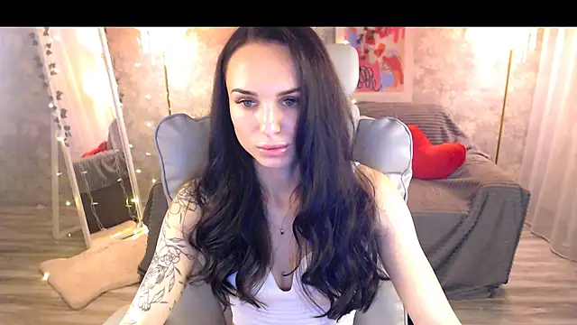Snapshot of NicoleMerz chatting on June 25, 2026, 4:11 pm NicoleMerz online show from June 25, 2026, 4:11 pm