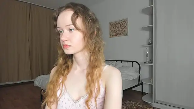 Snapshot of babymolly2 chatting on June 15, 2026, 6:43 pm babymolly2 online show from June 15, 2026, 6:43 pm