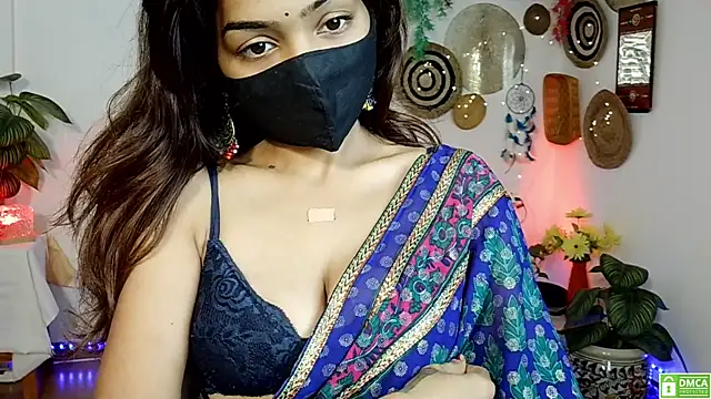 Yalinahotty online show from July 8, 2026, 1:32 am