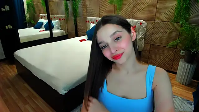 FlirtySpark online show from July 4, 2026, 4:18 am