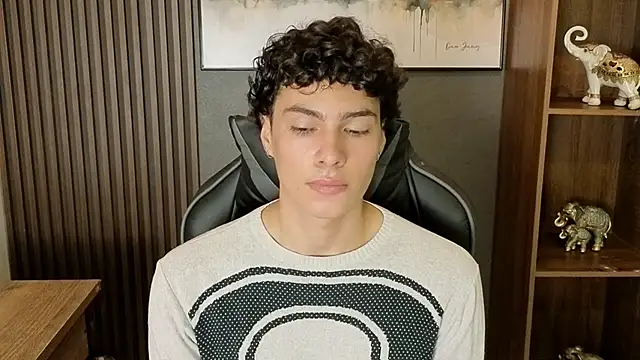 Esteban Fire online show from May 29, 2026, 4:27 pm