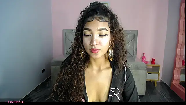 CamilaVixen ch online show from June 25, 2026, 8:24 pm