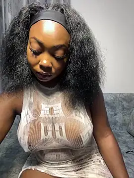 Hot Candyy  online show from June 23, 2026, 5:16 am