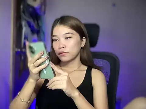 Snapshot of Alluringx_amara chatting on July 9, 2026, 9:13 am Alluringx amara online show from July 9, 2026, 9:13 am