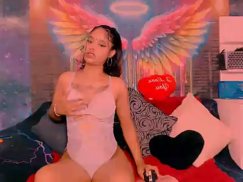 PetiteTeeen69 online show from August 4, 2026, 1:46 pm