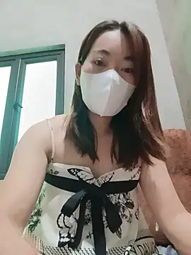 -Trinina- online show from June 30, 2026, 4:57 am
