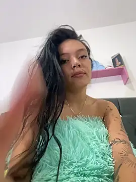 NIKA530 online show from June 27, 2026, 12:22 pm