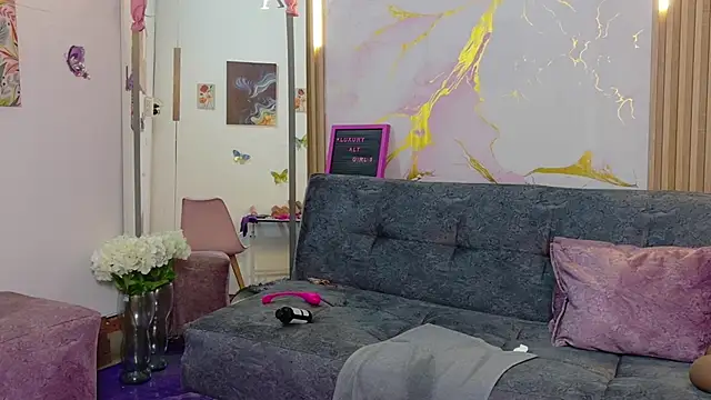Luxury altgirl online show from June 8, 2026, 1:28 am
