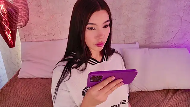 Snapshot of ambar_midnigth chatting on July 11, 2026, 2:36 am ambar midnigth online show from July 11, 2026, 2:36 am
