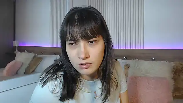 ValentinaGreyy online show from June 15, 2026, 10:23 pm
