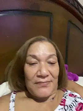 rosanna78322 online show from June 15, 2026, 2:58 am