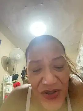 rosanna78322 online show from July 8, 2026, 10:14 pm