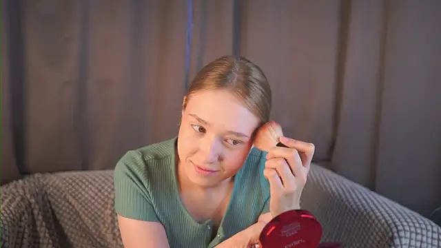 Snapshot of BeulaThorngren chatting on May 30, 2026, 4:53 am BeulaThorngren online show from May 30, 2026, 4:53 am
