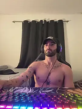 Aaron hyuga online show from June 3, 2026, 2:58 am